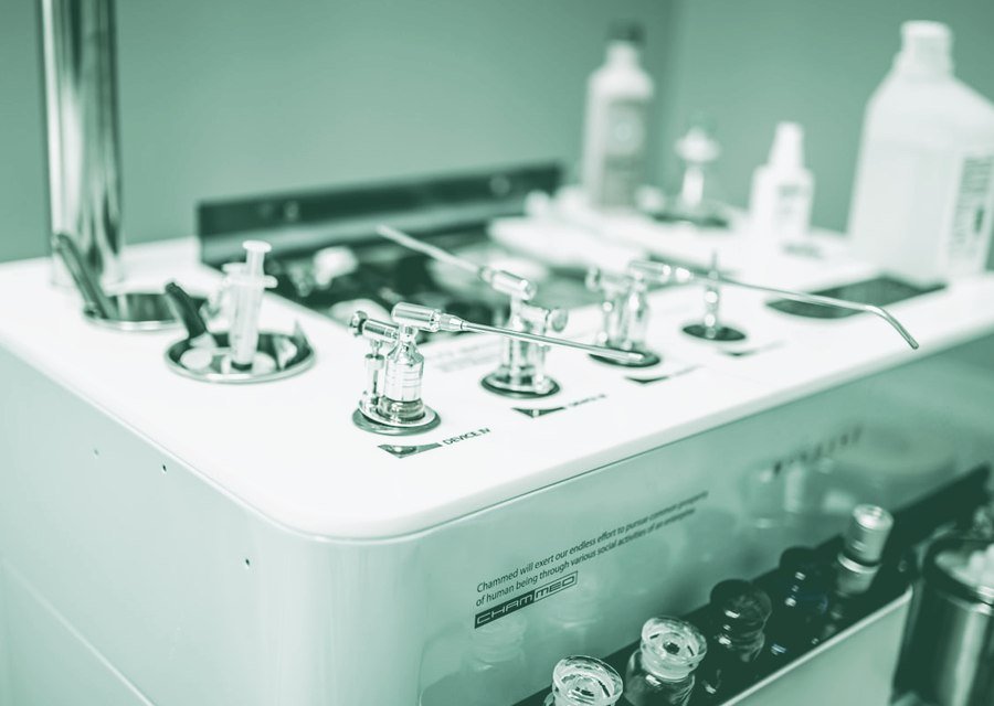 Aesthetic clinic skincare device and instruments
